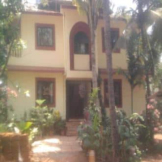 A Family Run Budget Guest House In Candolim, Goa 1